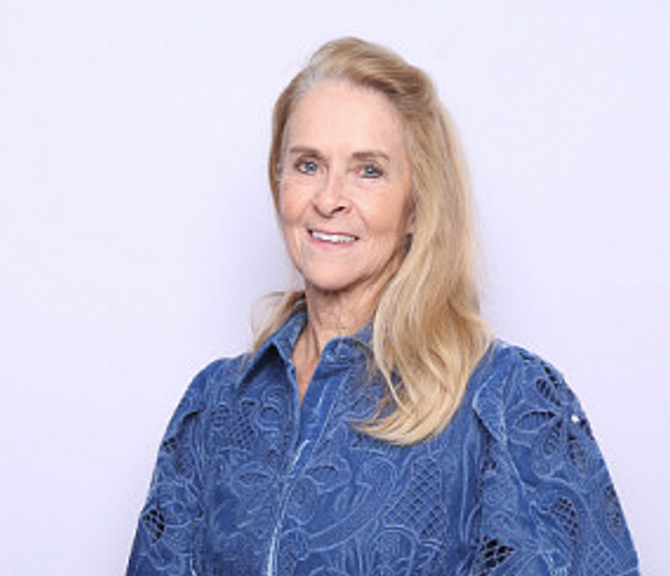 Suzanne Hickey, Principal Broker